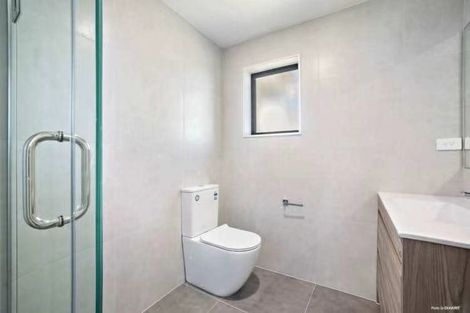 Photo of property in 17 Peony Mews, Oteha, Auckland, 0632