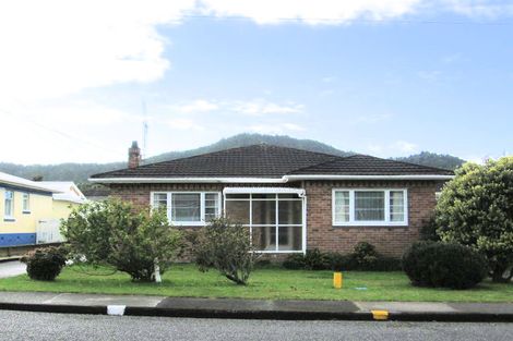 Photo of property in 6 Wallace Street, Regent, Whangarei, 0112