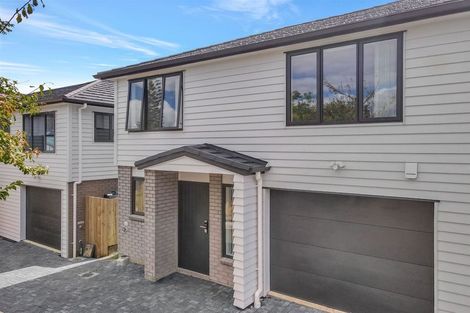 Photo of property in 9d Kingdale Road, Henderson, Auckland, 0610