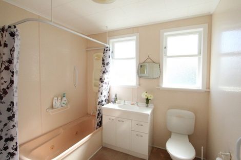 Photo of property in 4 Sedcole Street, Pahiatua, 4910