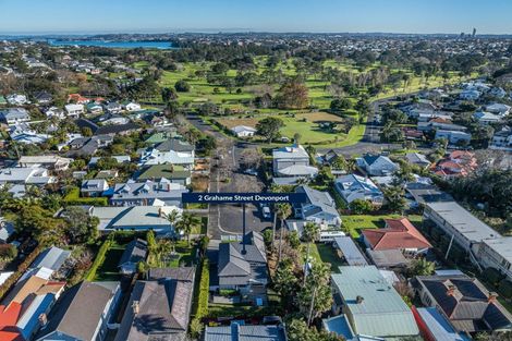 Photo of property in 2 Grahame Street, Devonport, Auckland, 0624