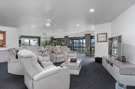 Photo of property in 28 Roretana Drive, Athenree, Katikati, 3177