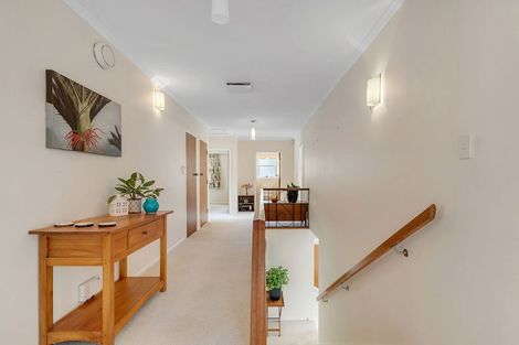 Photo of property in 35 Pembroke Street, Tawa, Wellington, 5028