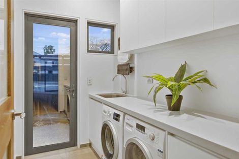 Photo of property in 42 Idris Road, Fendalton, Christchurch, 8052