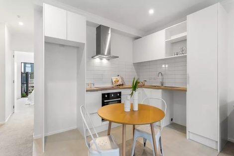 Photo of property in 4/20 Bader Drive, Mangere, Auckland, 2022