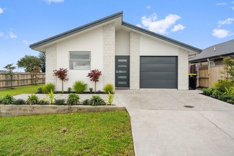 Photo of property in 1 Te Wharo Drive, Papamoa, 3118