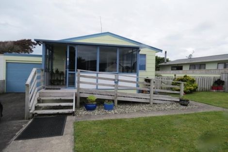 Photo of property in 3 Desmond Place, Bell Block, New Plymouth, 4312