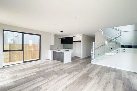 Photo of property in 20 Pohewa Road, Silverdale, 0932