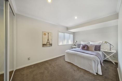 Photo of property in 33 Hope Farm Avenue, Pakuranga Heights, Auckland, 2010