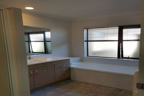 Photo of property in 19 Cate Road, Rototuna, Hamilton, 3210