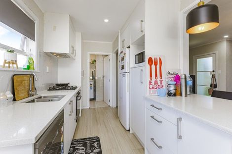 Photo of property in 1/56 Greenhaven Avenue, Opaheke, Papakura, 2113