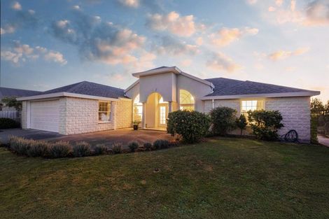 Photo of property in 84 Navigation Drive, Whitby, Porirua, 5024