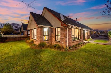 Photo of property in 52 Mcparland Street, Ebdentown, Upper Hutt, 5018