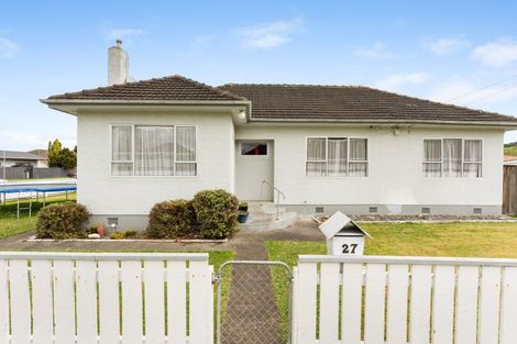 Photo of property in 27 Roberts Avenue, Aramoho, Whanganui, 4500