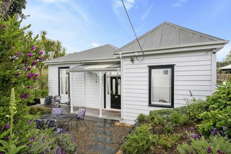 Photo of property in 45 Huka Road, Birkenhead, Auckland, 0626