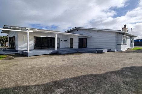 Photo of property in 404 Tremaine Avenue, Takaro, Palmerston North, 4412