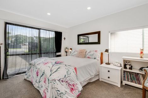 Photo of property in 5a Elizabeth Street, Orewa, 0931