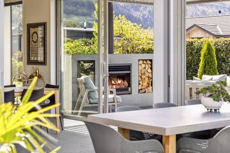 Photo of property in 10 Teal Place, Lake Hawea, Wanaka, 9382