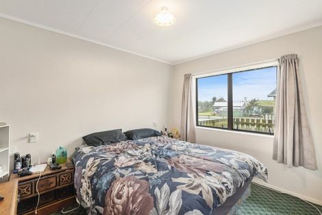 Photo of property in 5 Kowhai Court, Foxton Beach, Foxton, 4815