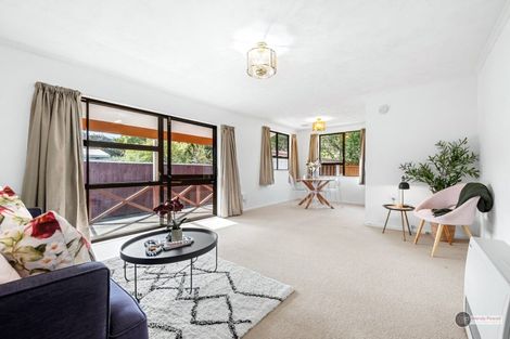 Photo of property in 15a Montgomery Crescent, Clouston Park, Upper Hutt, 5018