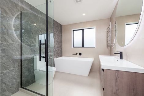 Photo of property in 5 Endurance Rise, Orewa, 0931