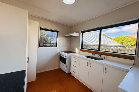 Photo of property in 4 Newland Court, Palmerston North, 4410