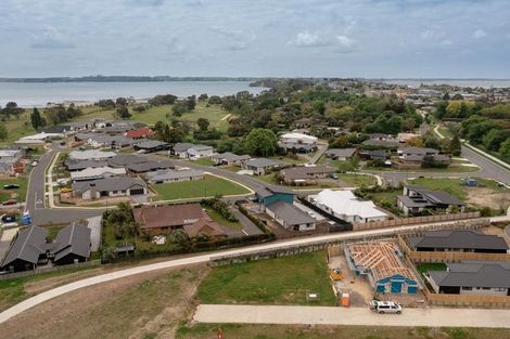 Photo of property in 49d Western Avenue, Omokoroa, 3172