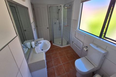 Photo of property in 44 Parkwood Crescent, Gulf Harbour, Whangaparaoa, 0930