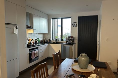 Photo of property in 4/20 Trent Street, Island Bay, Wellington, 6023