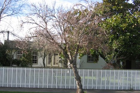Photo of property in 126 Buick Crescent, Awapuni, Palmerston North, 4412