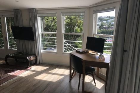 Photo of property in 6 Hadfield Terrace, Kelburn, Wellington, 6012