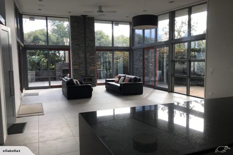 Photo of property in 16 Roberts Street, Martinborough, 5711