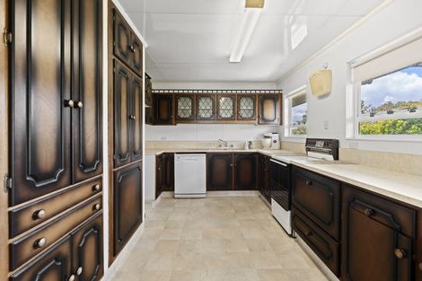 Photo of property in 59 Dixon Street, Oakura, 4314