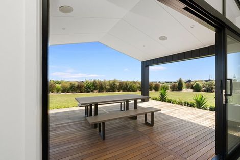 Photo of property in 18 Oriwa Lane, Levin, 5571