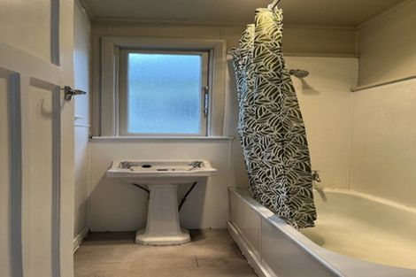 Photo of property in 54 Kirkcaldy Street, South Dunedin, Dunedin, 9012