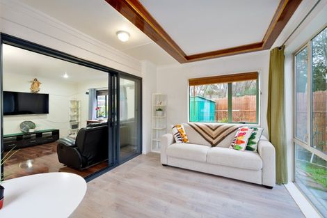 Photo of property in 13 Pyramid Place, Glen Eden, Auckland, 0602