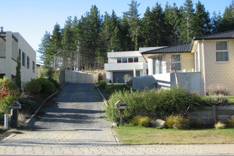 Photo of property in 39 Kings Drive, Wanaka, 9305