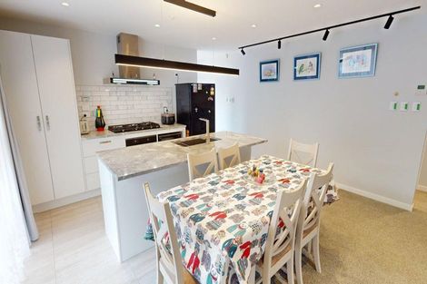 Photo of property in 32 Union Street, Hokowhitu, Palmerston North, 4410