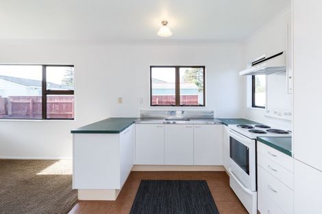 Photo of property in 53b Chatsworth Place, Highbury, Palmerston North, 4412