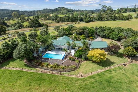 Photo of property in 212 Pukeatua Road, Maungatapere, Whangarei, 0179