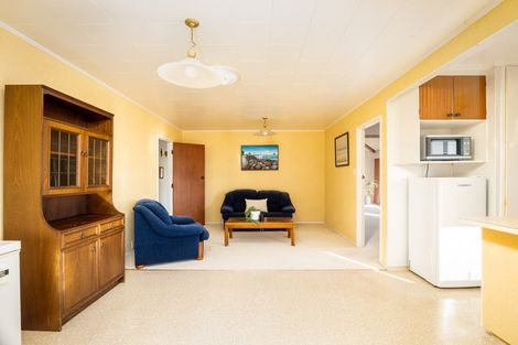 Photo of property in 9 Fairfax Terrace, Frankleigh Park, New Plymouth, 4310