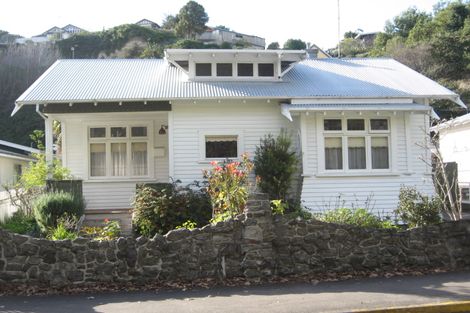 Photo of property in 115 Milton Road, Bluff Hill, Napier, 4110