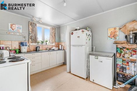 Photo of property in 233 Parkhurst Road, Parakai, 0830