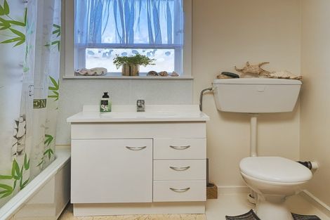 Photo of property in 2/9 Mcgrath Street, Napier South, Napier, 4110