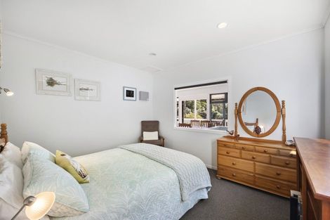 Photo of property in 6 Te Papa Road, Kawakawa Bay, Papakura, 2585