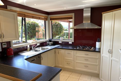 Photo of property in 16 Fenty Place, Mosgiel, 9024