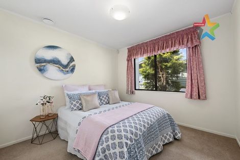 Photo of property in 72 Dowse Drive, Maungaraki, Lower Hutt, 5010