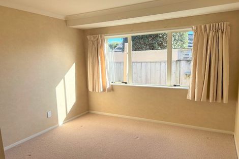 Photo of property in 40 Realm Drive, Paraparaumu, 5032