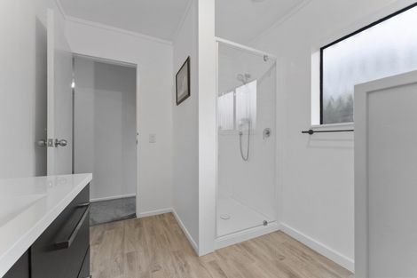 Photo of property in 15 Hanmer Place, Highbury, Palmerston North, 4412