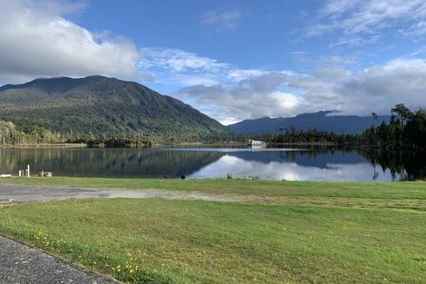 Photo of property in 139 Cashmere Bay Road, Moana, Kumara, 7875